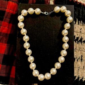 Large Pearls Necklace- choker style. Beautiful!!